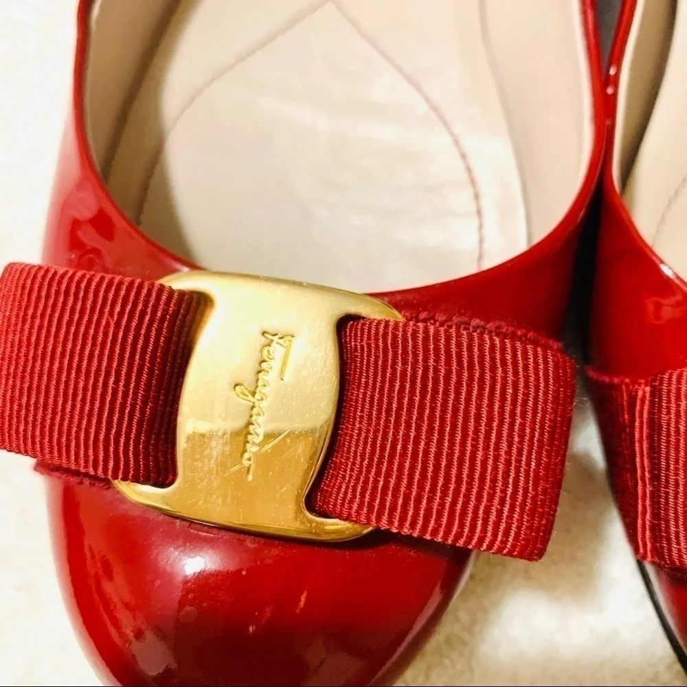 Authentic FERRAGAMO red Flat Varina shoes Size 5 - Picture 4 of 12